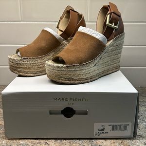MARC FISHER ADALYN WEDGES SZ 6.5